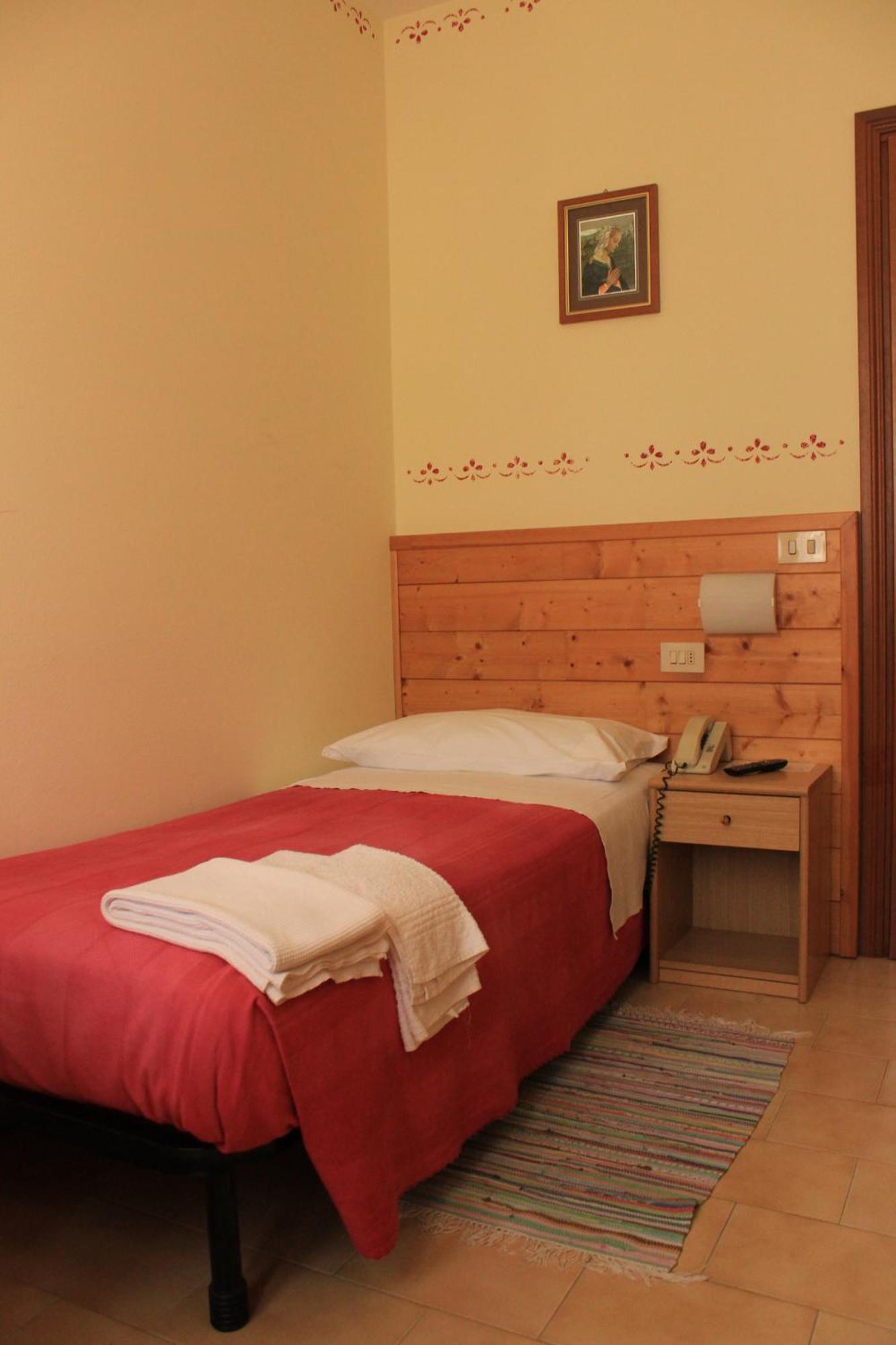 Albergo Al Castello Recoaro Terme Room photo