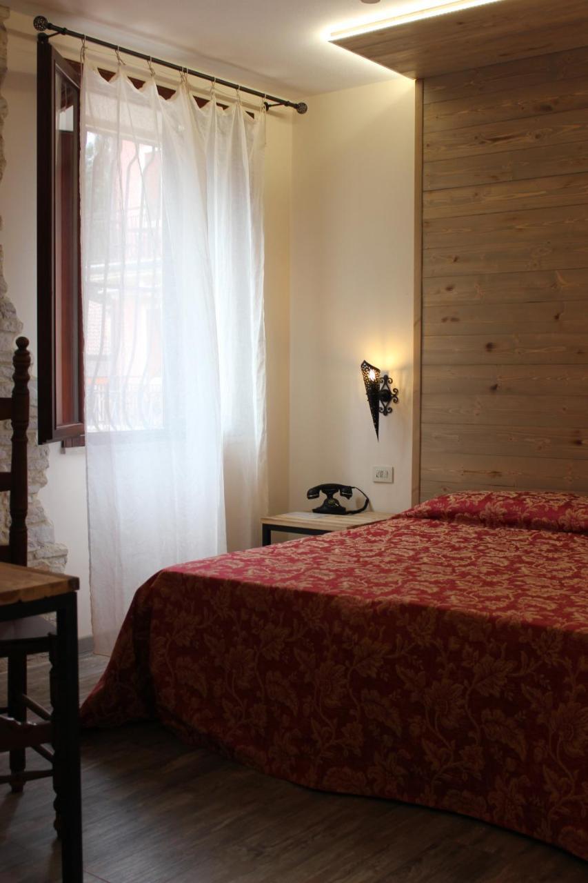 Albergo Al Castello Recoaro Terme Exterior photo